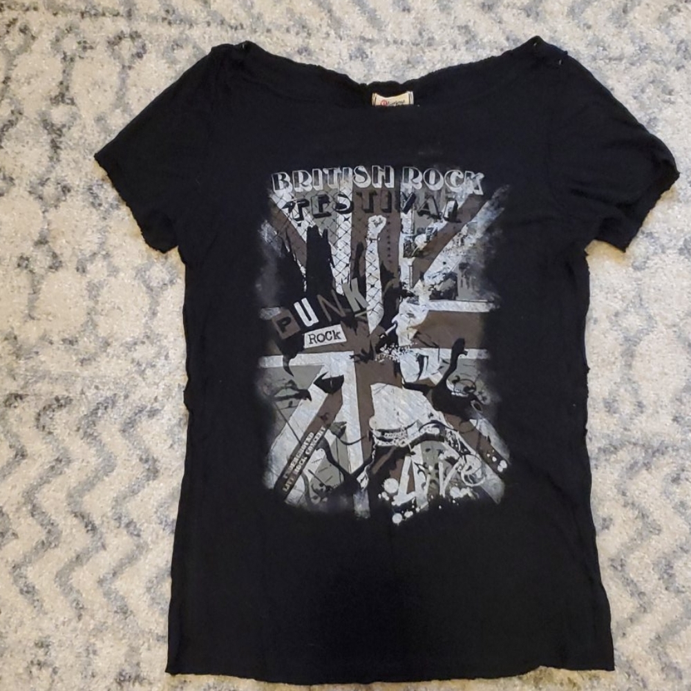 Black Shoulderless T-shirt